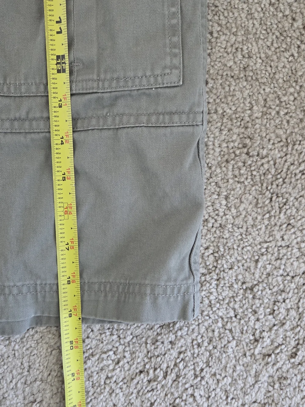 St John's Bay  Light Green Cargo Shorts Men's 42